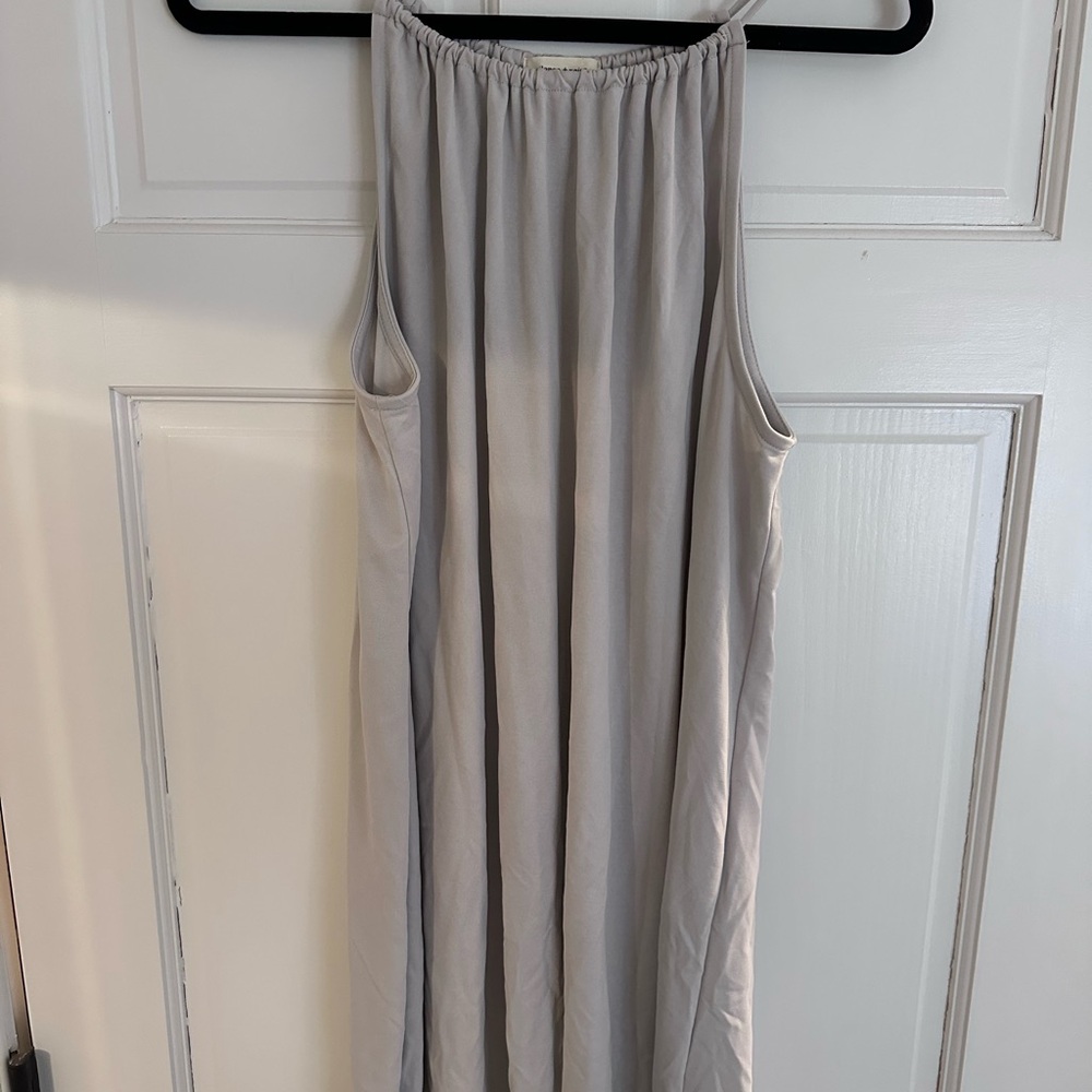 Elegant Gray Sleeveless Dress